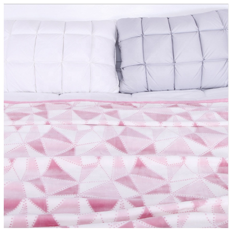 Factory wholesale Travel Toiletry Bag -
Christmas Gifts Coral Fleece Geometric Flannel Children’S Blanket Air Conditioning Blanket Nap Blanket for Bed or Couch – V-FOX detail pictures