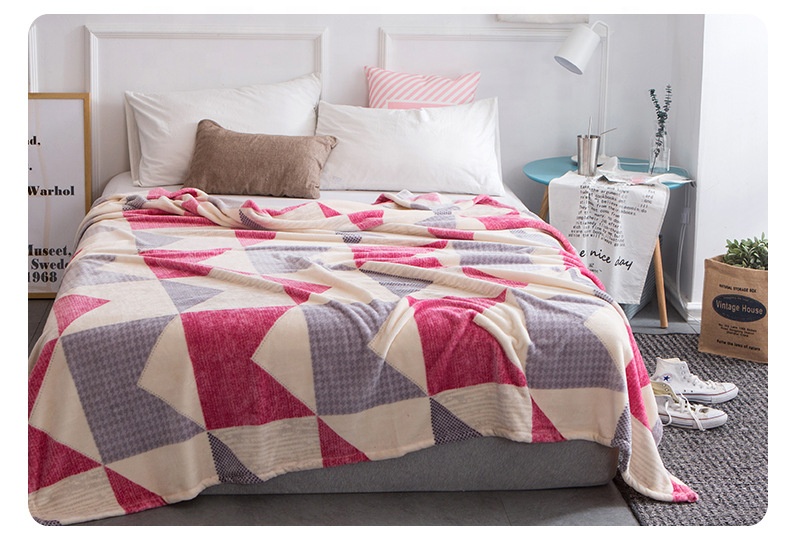 High Quality for Beer Can Cooler Bag -
Alibba Express Geometric 100 Polyester Soft Flannel Coral Fleece Quilt Children Nap Blanket Kids Mink Baby Blanket – V-FOX detail pictures