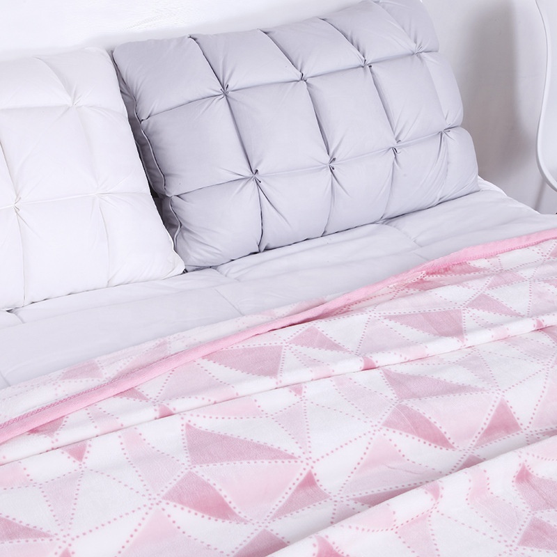 Factory wholesale Travel Toiletry Bag -
Christmas Gifts Coral Fleece Geometric Flannel Children’S Blanket Air Conditioning Blanket Nap Blanket for Bed or Couch – V-FOX detail pictures