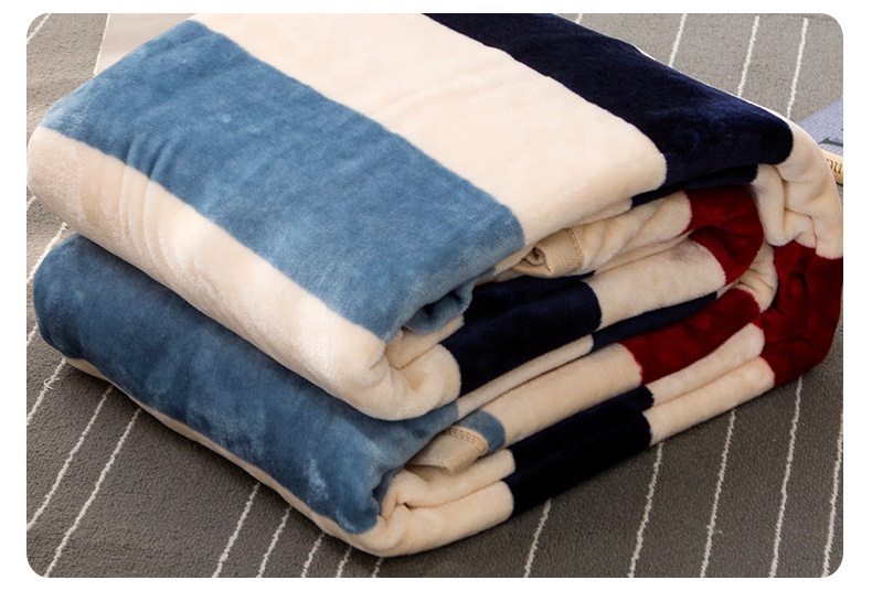 China Manufacturer for Travel Bag -
Modern Minimalist Striped Thick Double Layer Children’S Blanket Reversible Microfiber Solid Bed Linings Blanket – V-FOX detail pictures