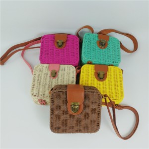 สุภาพสตรี Lovely Candy สี Square Rattan Bag Women rivet Weave Straw Bags Shoulder & Crossbody Bags