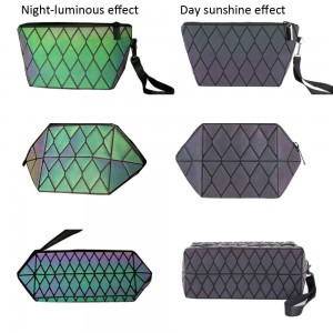 የጅምላ ምናባዊ ለተስፋፋ ሜካፕ ቦርሳ Womens PU የአስማት የኮስሜቲክ ቦርሳ